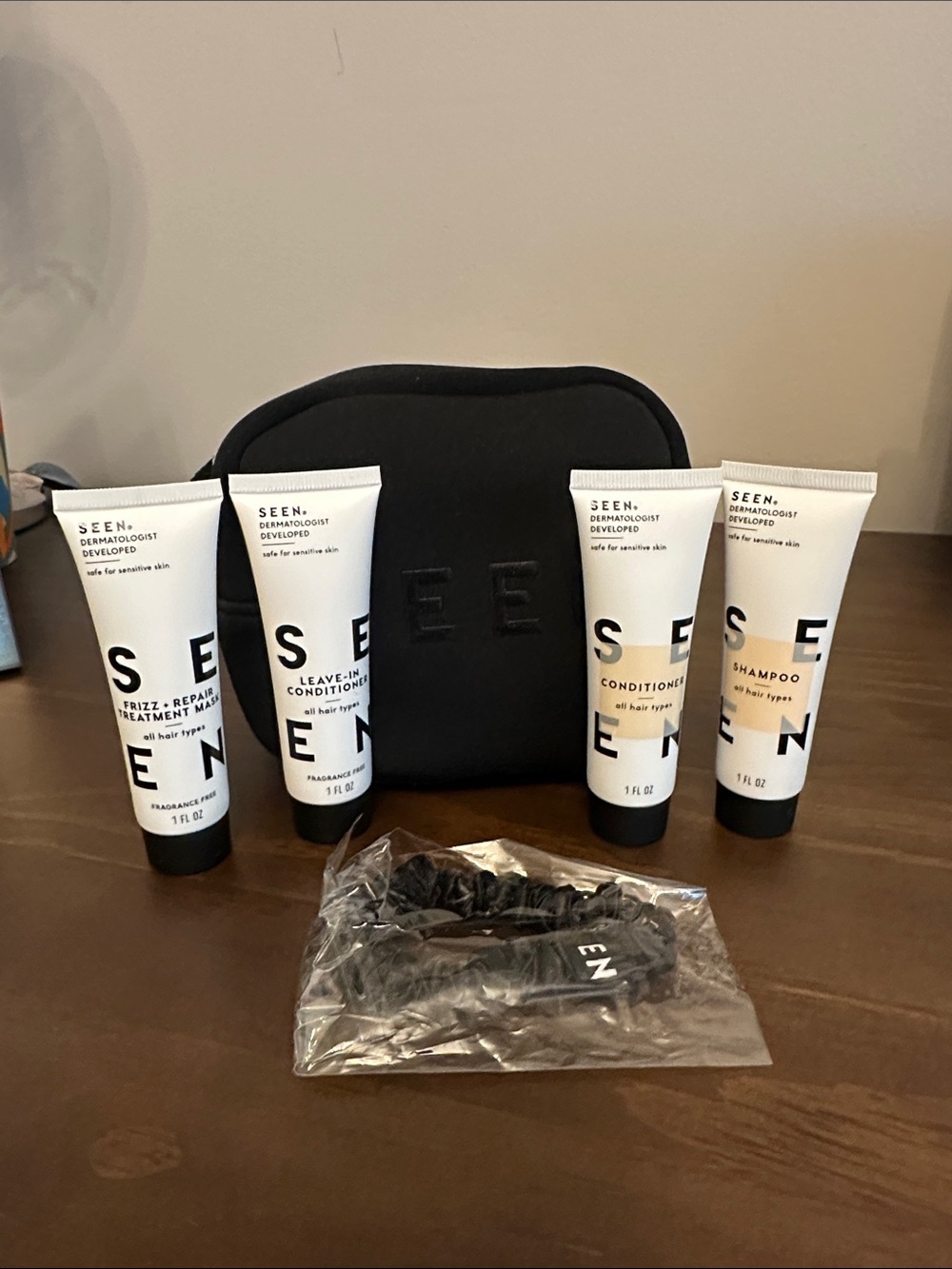 SEEN Travel Hair Kit - shampoo/conditioner
